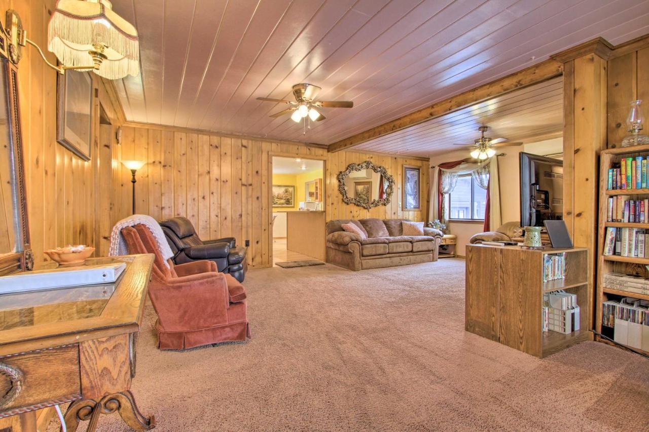 Cozy Home With Hot Tub Half Mi To Salmon River! Exterior foto