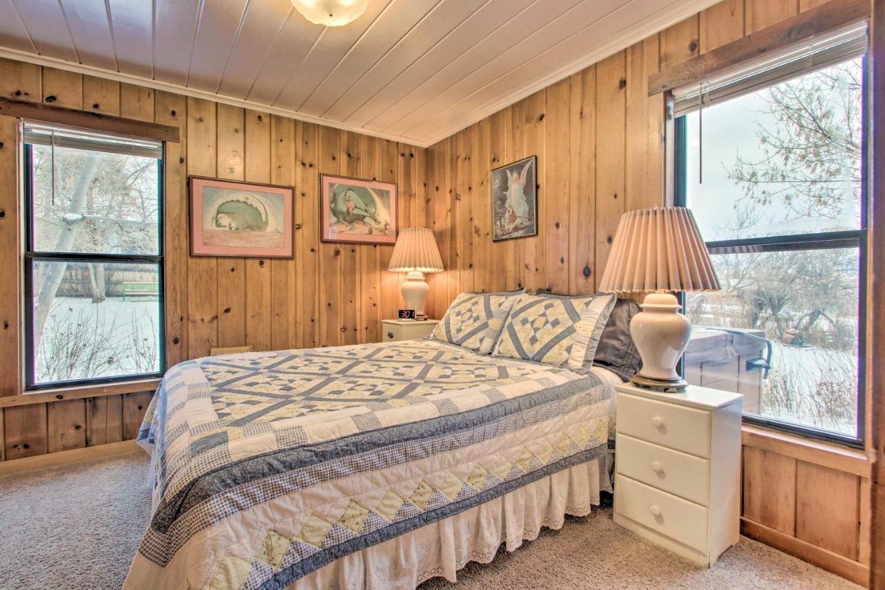 Cozy Home With Hot Tub Half Mi To Salmon River! Exterior foto